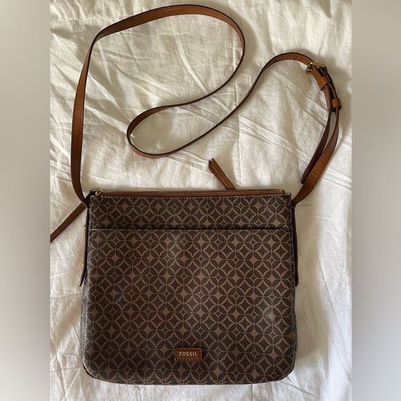Fossil Accessories - Fossil Leather Sydney cross body bag